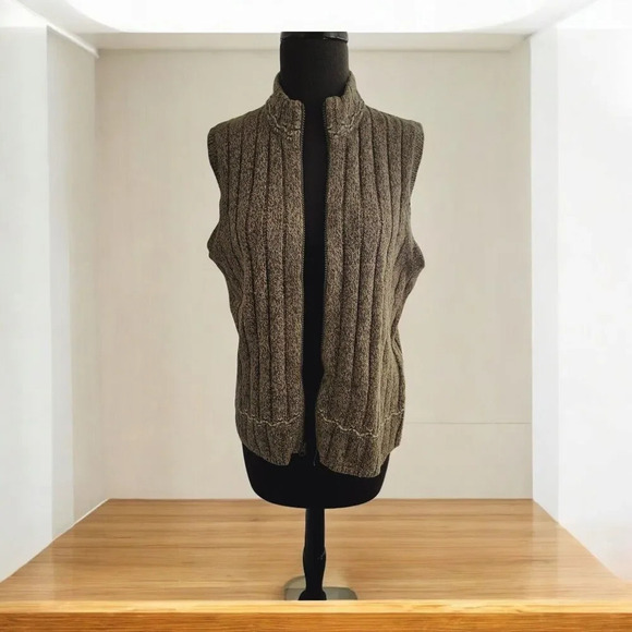 Woolrich Sweaters - WOOLRICH Womans Hickory Heather Wool Blend Zip Up Vest Medium Brown Academia